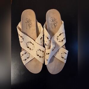 NWT Sandals Size 7.5,